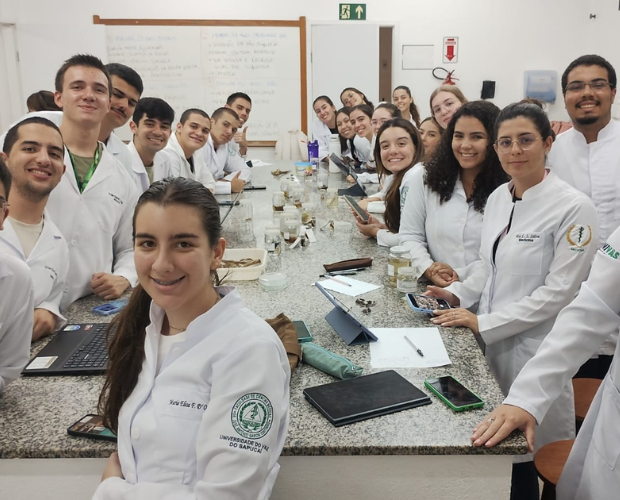 Acad�micos de Medicina da Univ�s participam de aula especial sobre Sa�de Ambiental
